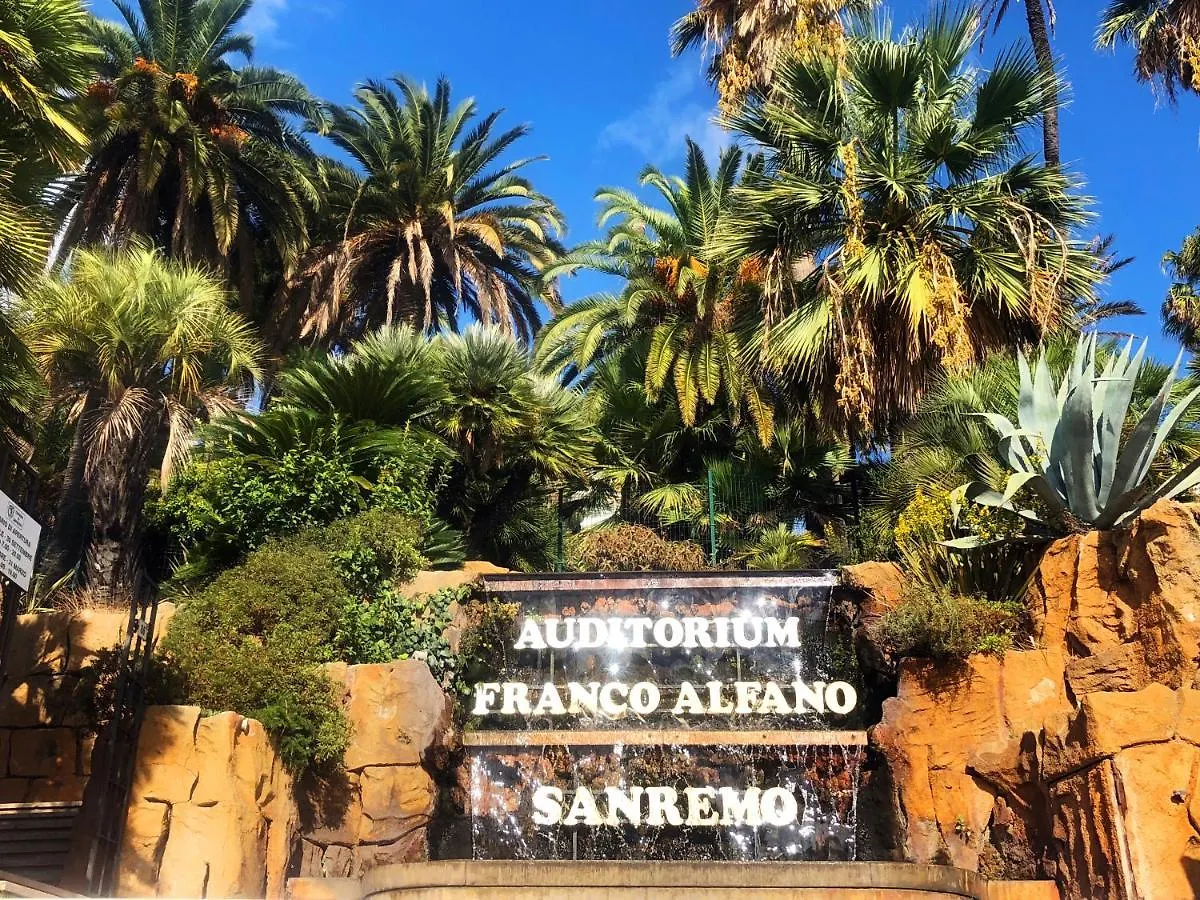Villa Luna Sanremo 0*,  Italy